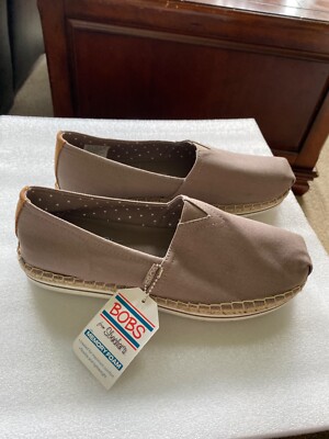 BOBS Skechers Taupe NEW W/Tag Women's Sz 10 W Slip-On Memory Foam