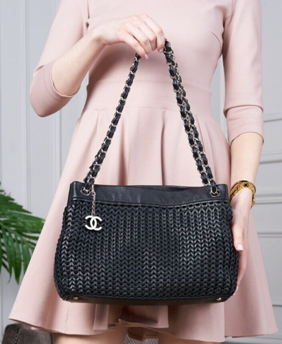 VERIFIED Authentic CHANEL Vintage Black Woven Caviar Leather RARE Tote Bag - Picture 1 of 24