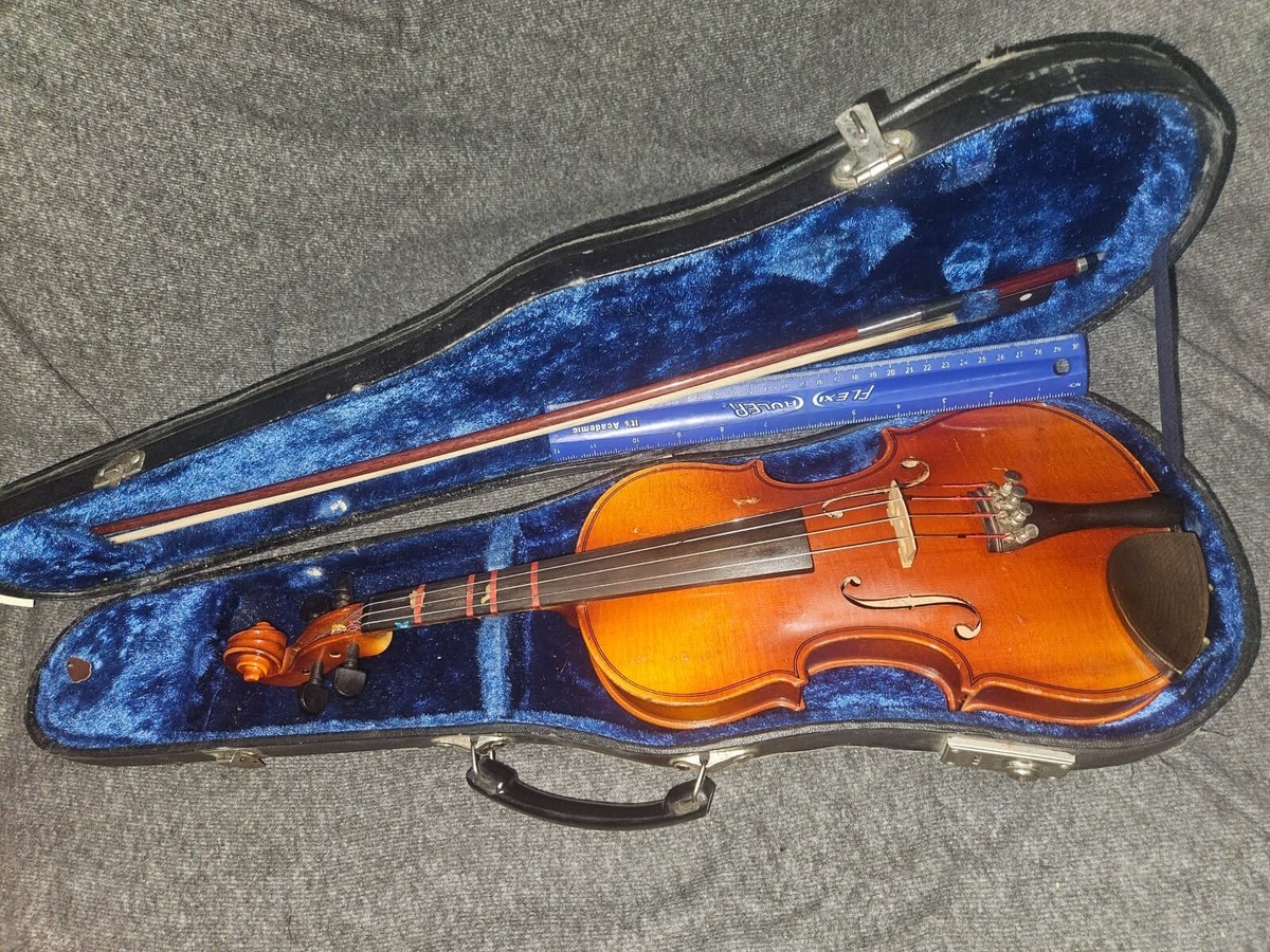 Suzuki No.220 size 1/2 Violin, Japan 1988, with case&bow, Very