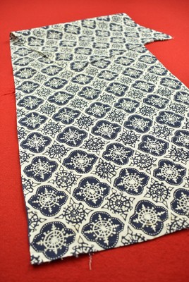 アンティーク生地　インディゴドット柄 Indigo Blooming(インディゴ ブルーミング)-48095-17 和柄