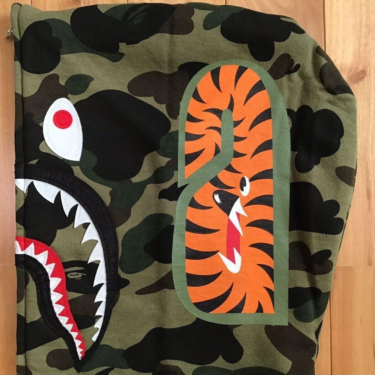 BAPE × READYMADE Tiger Shark Full Zip Hoodie A Bathing Ape BAPE × READYMADE Tiger Shark Full Zip Hoodie A Bathing Ape