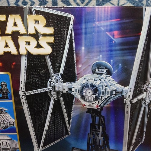 LEGO 75095 Star Wars Ultimate Collector Series TIE Fighter 2015 ritirato mai usato - Foto 3 di 24