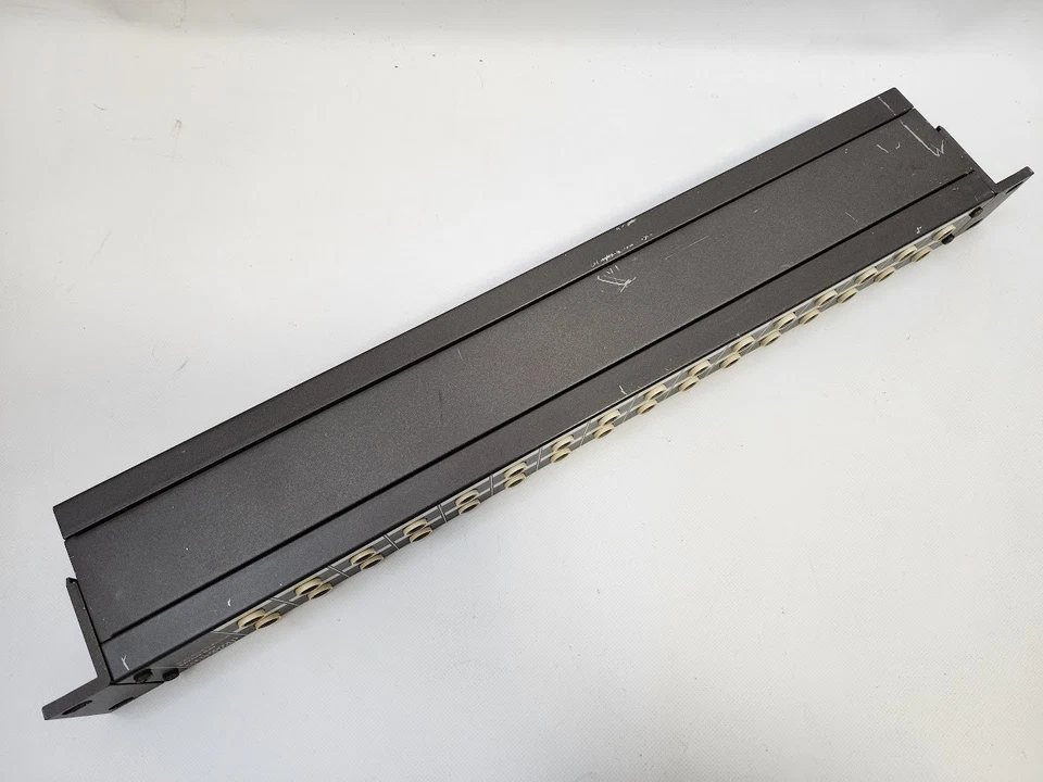 TASCAM PB-32P 32-Point Patch Bay Audio - Image 3 of 3