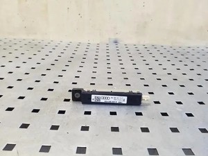 AUDI A3 Cabrio 8V7, 8VE Antennenverstärker  8V4035225B 1.40 Petrol 26216202