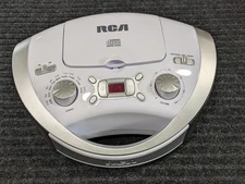 RCA RD331-WH Portable CD Player Radio AM FM White Boombox Line-In Tested Works