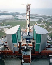 APOLLO 13 SATURN V ROCKET ROLLBACK 1970 PHOTOGRAPH PHOTO PRINT