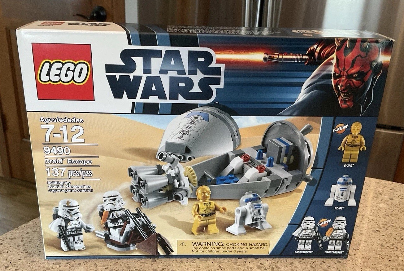 LEGO Star Wars 9490 Droid Escape New Factory Sealed 7-12 137pcs