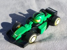 LEGO 71049 voiture de course ASTON MARTIN n°5 SERIE FORMULE 1 Collection F1 NEUF