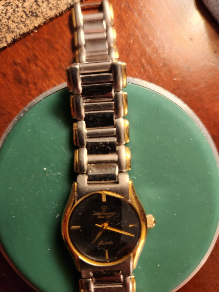 Reloj de cuarzo para mujer Jules Jurgensen chapado en oro Foto 2 de 4