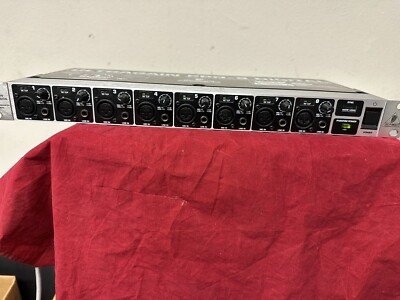 Behringer ADA8000 Ultragain Pro-8 Digital Mic/Line Preamp A/D & D