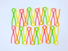 24 Bobbin Buddies Clips Sewing Quilting Embroidery Machine Organize Match Thread