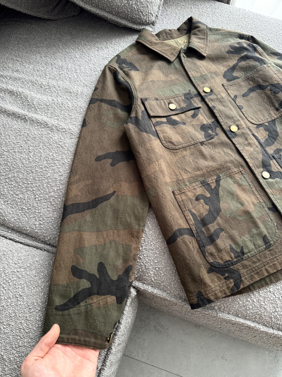 Men's Authentic LOUIS VUITTON SUPREME Camo Monogram Denim Trucker Jacket 46 S/M image 8