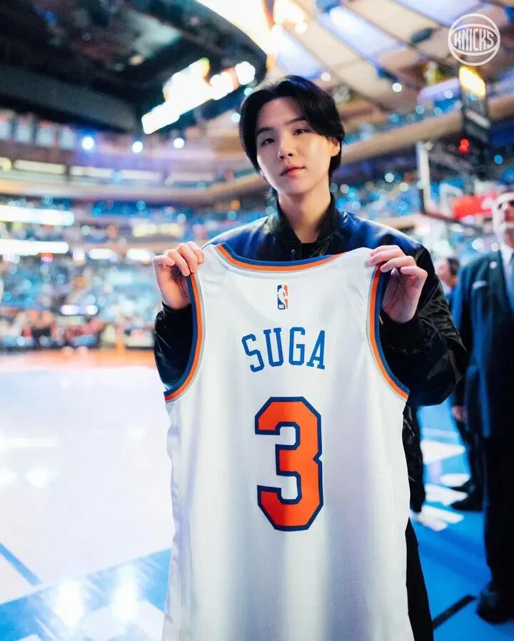 BTS SUGA Knicks Baskebtall Jersey Army Merch Shirt Perfect