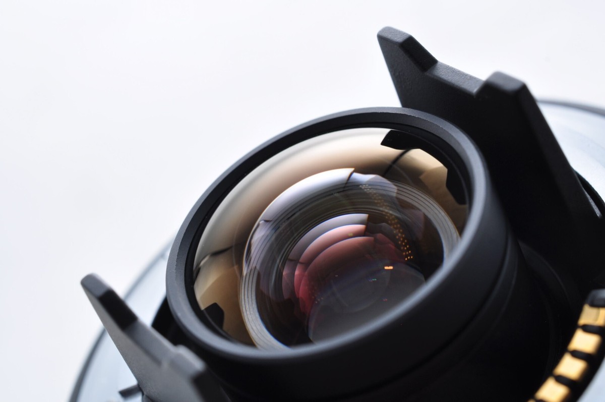 CONTAX BIOGON f/2.8 28mm T wide angle single focus lens from CONTAX BIOGON f/2.8 28mm T wide angle single focus lens from