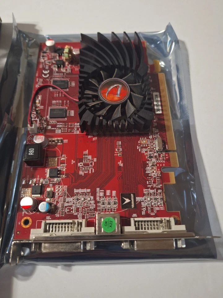 ATI VisionTek Radeon HD 3650 512MB DDR2 PCI-E 2.0 2x DVI + S-Video out - Image 3 of 4
