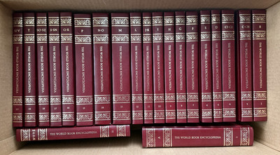 The World Book Encyclopedia A-Z Complete Set 21 Volumes 1985 Red & Gold HC