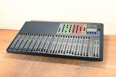 Soundcraft Si Expression 3 32-Channel Digital Mixer with CAT5 MADI Card CG01M8U