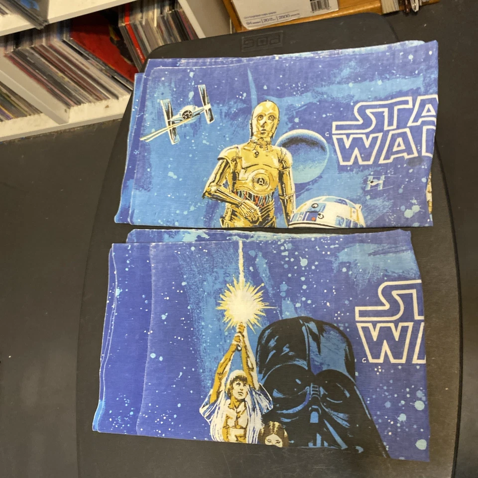 Lençóis de cama vintage de solteiro Star Wars da década de 1970 (inferior e superior) e 2 fronhas - Imagem 3 de 4