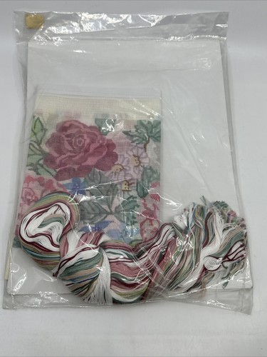 needlepoint kit Something special Roses Pillow NIP 30545 - Picture 5 of 5