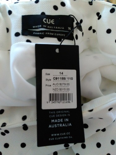 Cue white & black spots short sleeves dress size 14 Made in Aus BNWT RRP $279 - Picture 8 of 8