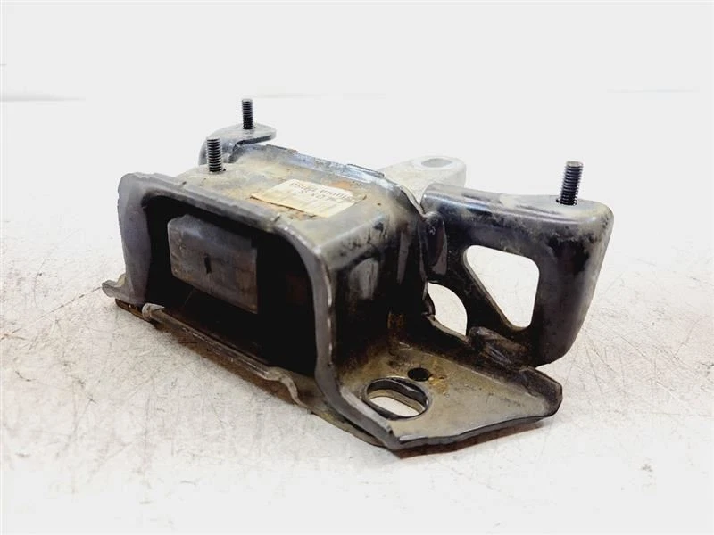 2015 2016 2017 2018 Ford Fiesta Upper Front Transmission Mount C1BZ-6068-E - Image 2 of 4