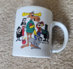 Vintage 1986 Bullwinkle Rocky Dudley Boris Rocky Natahsa Coffee Mug cup