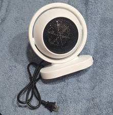 White Portable Desk/Tabletop Forced Air Fan H...