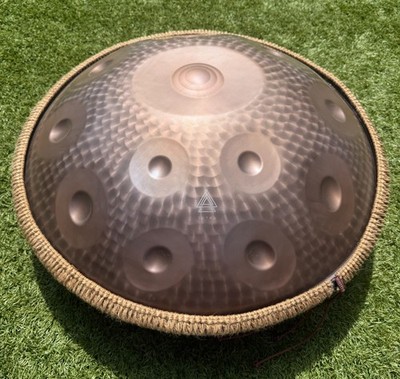 Tetra Bronze | Handpan 14 Noten | 432Hz | Edelstahl | Triple Ding | D KURD