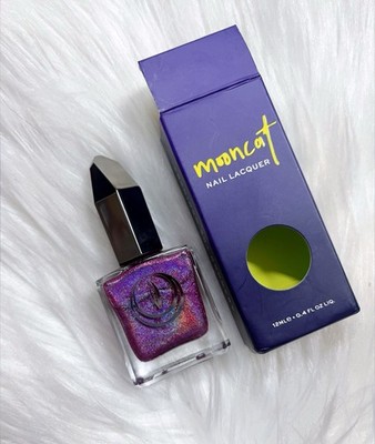 New In Box Mooncat Nail Lacquer Nail polish Venus flytrap Discontinued Color