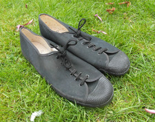 British Army Black Canvas Plimsolls 1970s PT Size 9 Uniform Op Banner