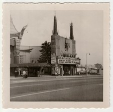 1959-60 Grauman's Chinese Theatre On the Beach Hollywood Snapshot Photo