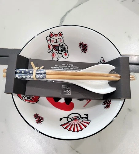 SH HOME Lucky Cat Ramen Bowl Set with Chopsticks and Ceramic Soup Spoon NWT