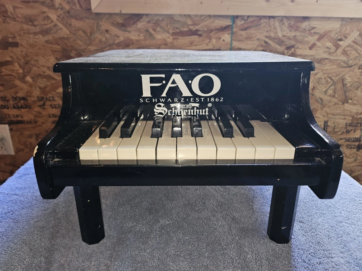 FAO Schwarz Upright Play Piano Very Good Condition Needs Tuned