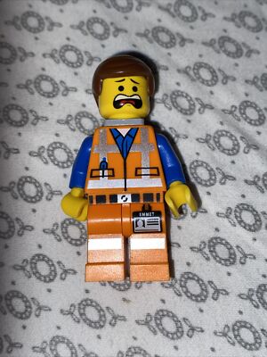 LEGO Minifigure Emmet Lopsided Closed Mouth Smile tlm087 The Lego movie 