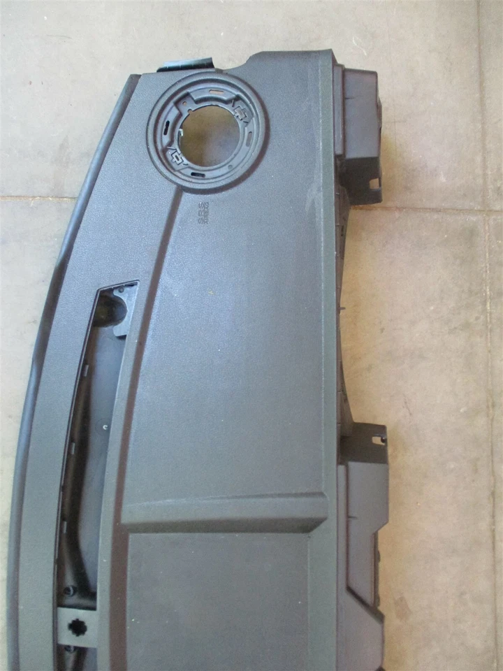 Panel de instrumentos superior gris oscuro Jeep Commander XK 2006-2007  Foto 2 de 4