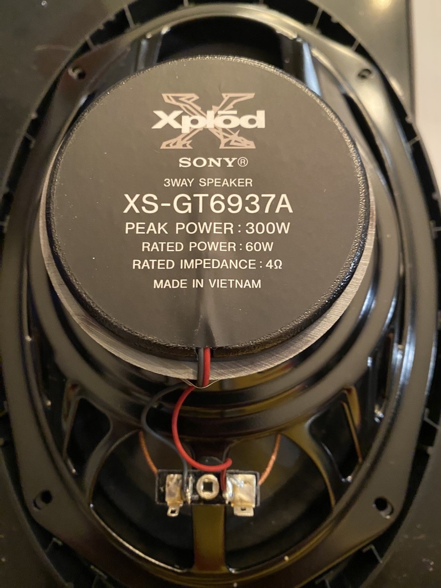 Sony XS GT6937A 3 Way 6 X 9 inch Speaker Set XPLOD 300W 4 OHM