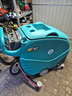 Eureka E 50 Akku-Scheuersaugmaschine gewerblich Bodenreinigungsmaschine