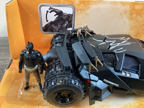 (SSG) CHRISTIAN BALE Signed Batman Die-Cast Metal Batmobile - BAS/Beckett COA - Picture 2 of 19