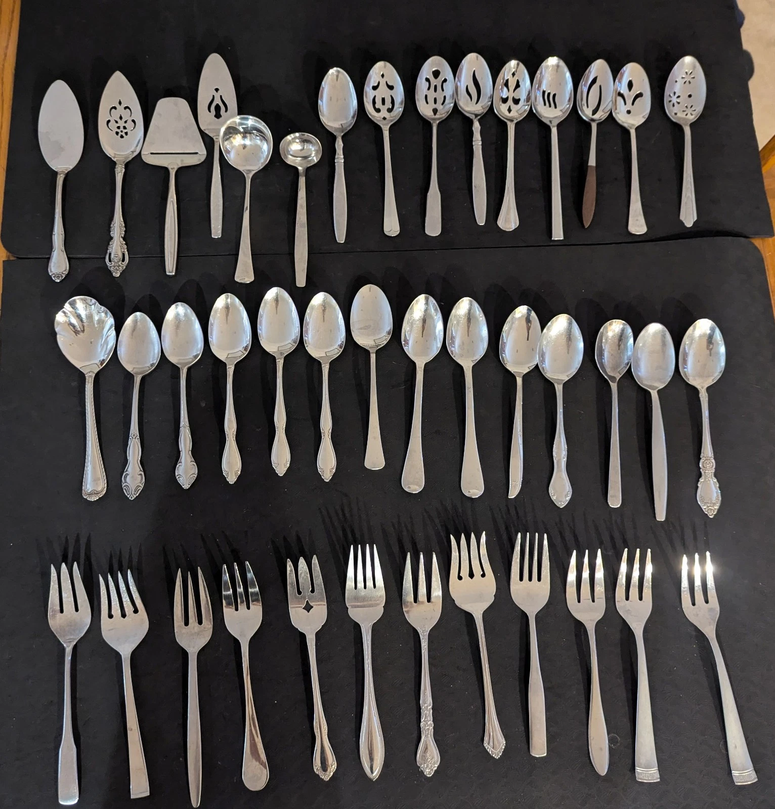 Mixed Lot Stainless Flatware Serving Spoons Forks Catering Crafts 44 Pieces
Opens in a new window or