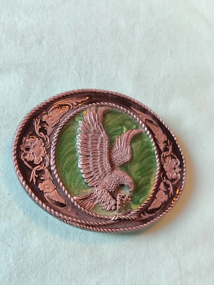 De colección 1991 Siskiyou Cinturón Hebilla Esmalte Verde Peltre Caza Buceo Águila Majestuosa Foto 2 de 4