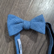 Bar III Men's Morden Solid Pre-Tied Bow Tie Blue Heather B4HP No Tags