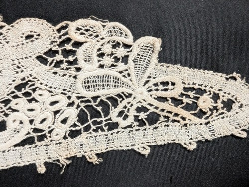 2 Victorian / Edwardian Antique Fashion Lace Collars - Schiffli ? - Picture 11 of 21