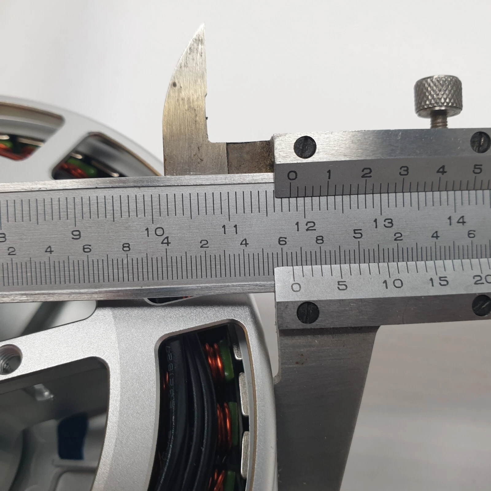 Caliper scale reading on the P150 KV120 motor diameter