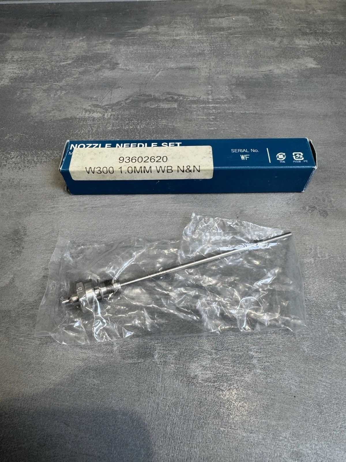 Anest Iwata W300 Nozzle Needle Set 1.0mm W-300WB-10 Brand New In Box 3