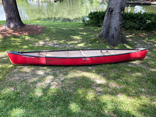 Red Canoe - Brand - Old Town Model- Discovery 164 Length - 16'4"
