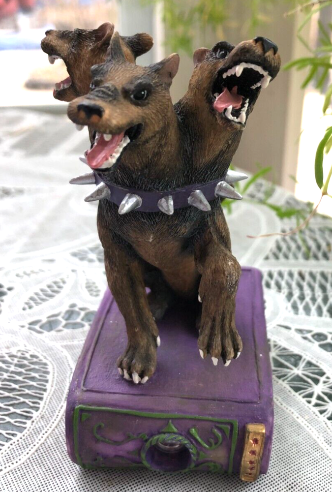 ENESCO HARRY POTTER STORY TELLER FIGURINE - FLUFFY