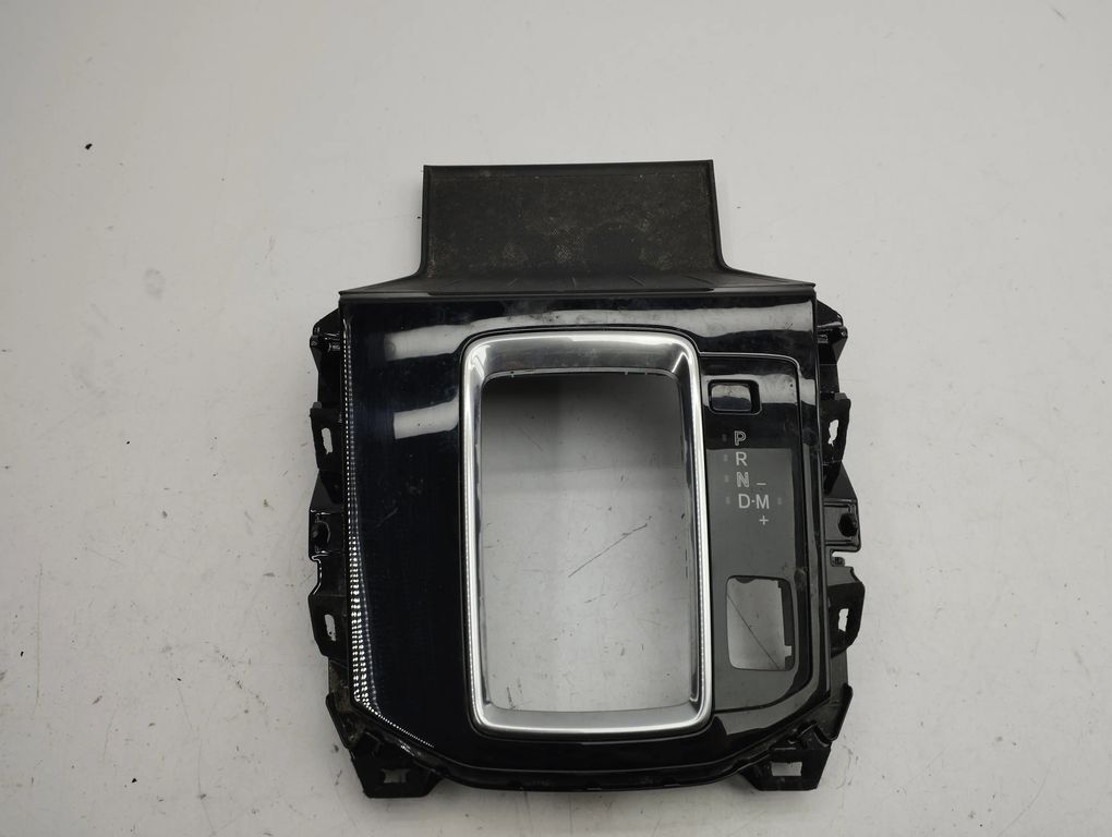Mazda CX-5 II 2020 Gear Stick Selector Shifter Surround Trim