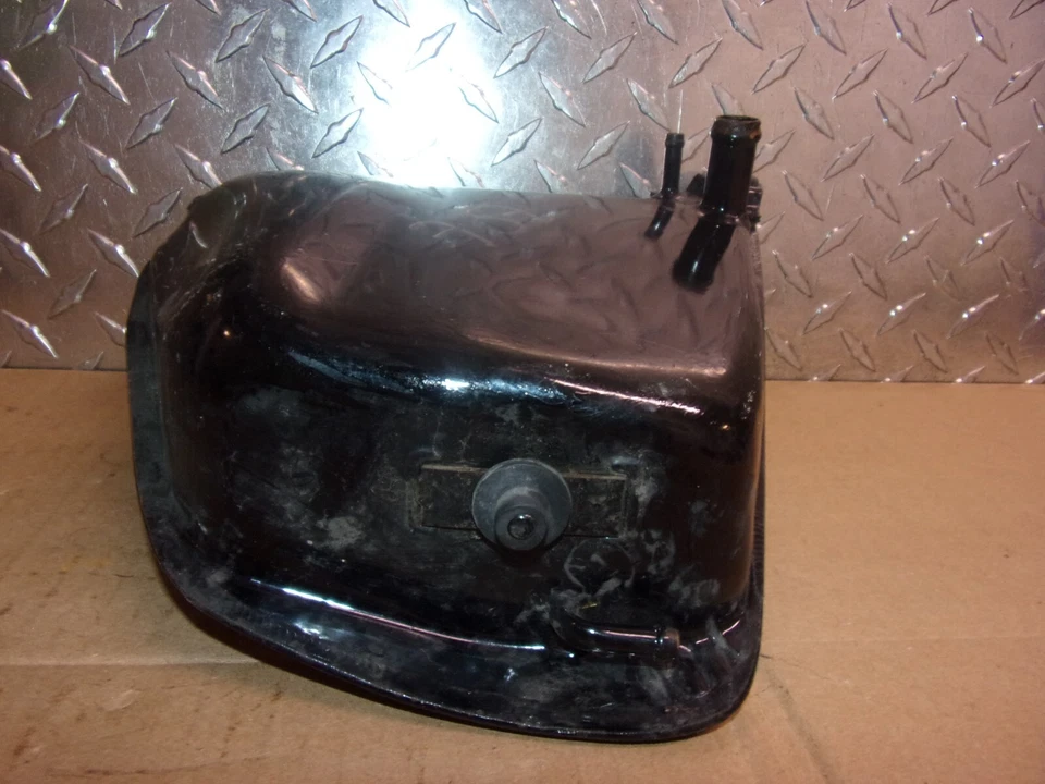 737 B YAMAHA VIRAGO XV 1100  XV1100 1996 OEM GAS TANK RESERVOIR RESERVE Foto 3 de 4