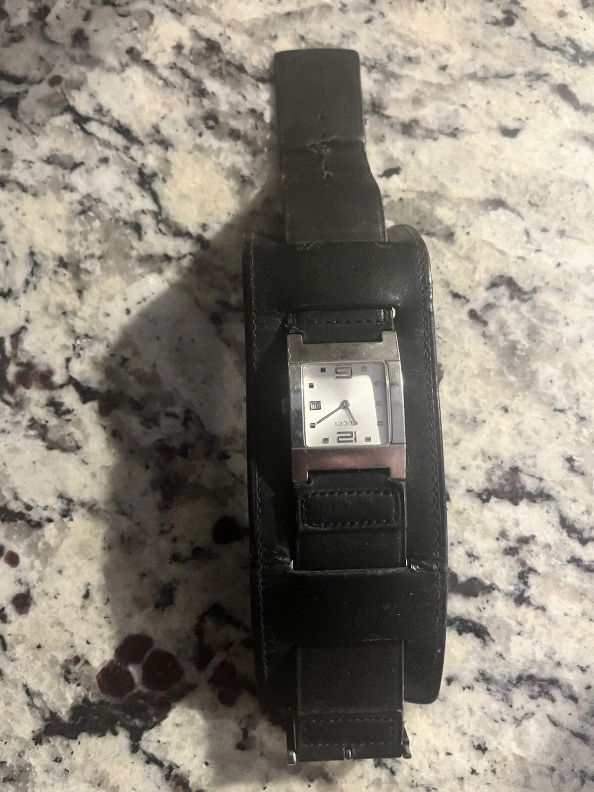 Montre Homme Gucci 7700M Bracelet Cuir Cadran Quartz Suisse *Occasion