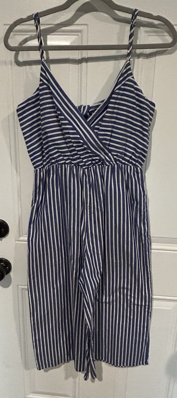 Everly Blue/White Striped Sleeveless V-Neck Jumpsuit Bow Accent Size S